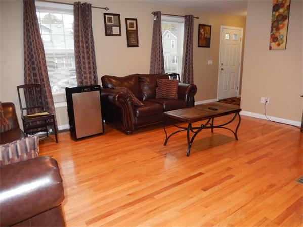 18 Denver Street Springfield, MA 01109 - Photo 2 of 15 Gallery Image 2