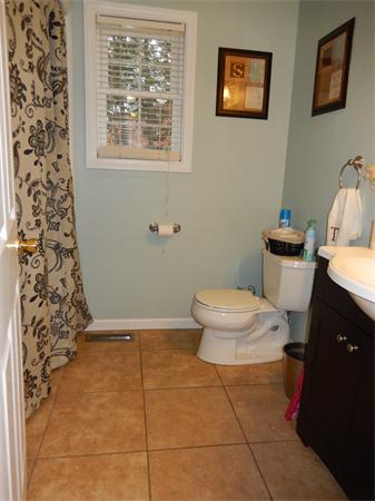 18 Denver Street Springfield, MA 01109 - Photo 6 of 15 Gallery Image 6