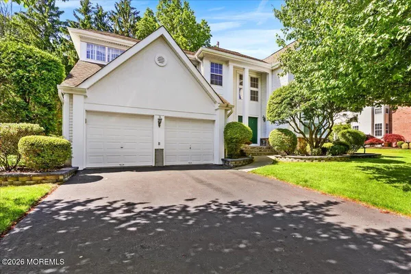 $925,000 | 5 Yardley Manor Drive, Matawan, NJ 07747