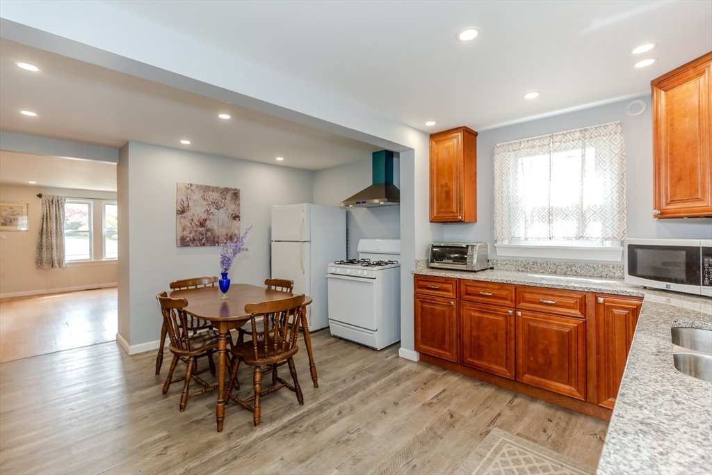 310 Mendon Road Attleboro, MA 02703 - Photo 9 of 34 Gallery Image 9
