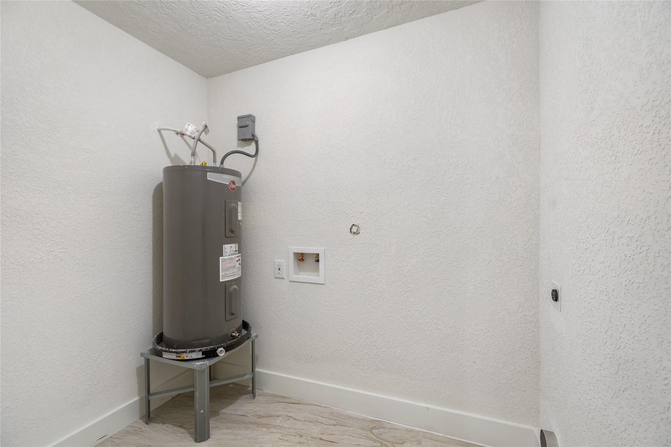 5915 Beldart Street Houston, TX 77033 - Photo 5 of 15