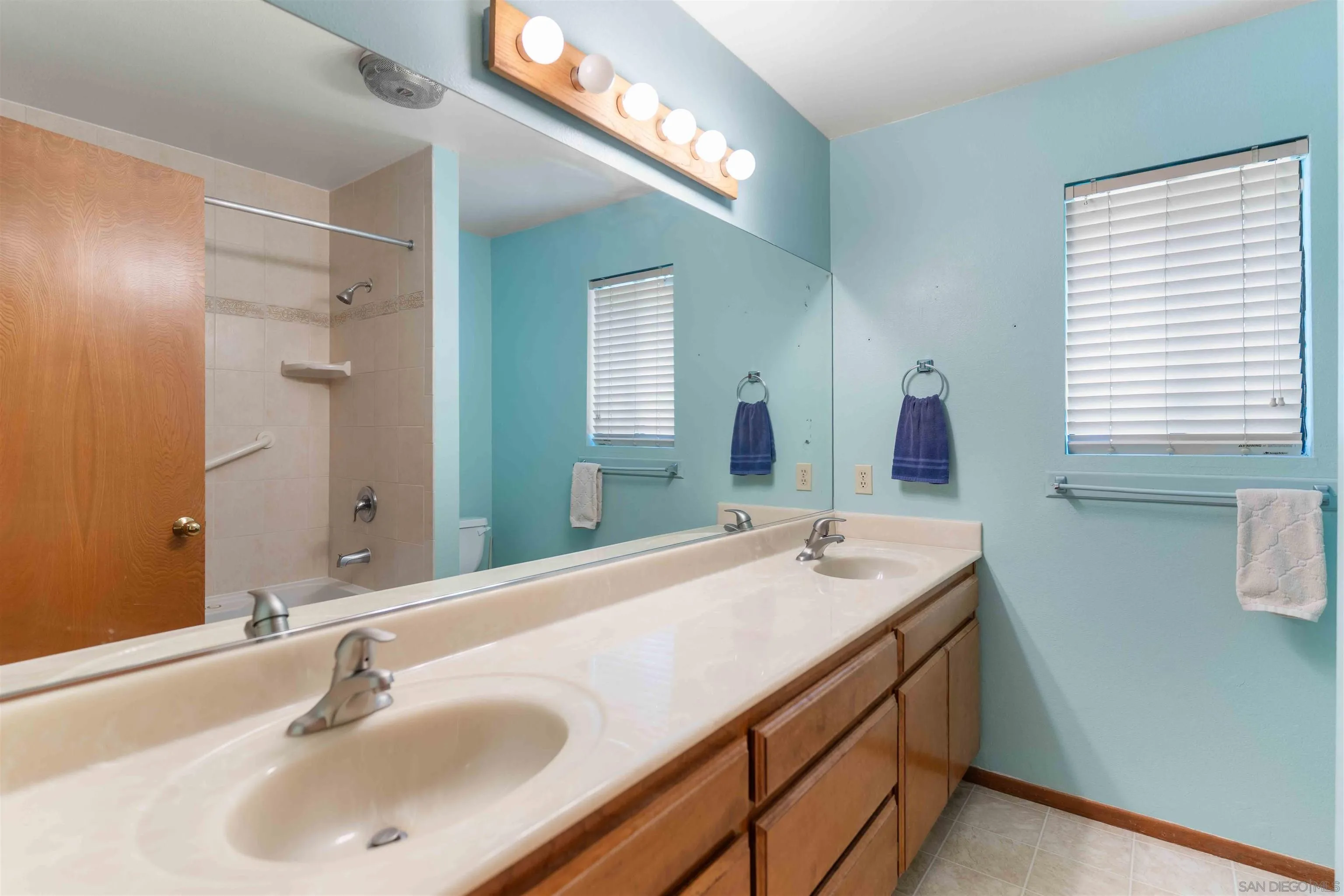 1044 Capra Way Fallbrook, CA 92028 - Photo 20 of 39 Gallery Image 20