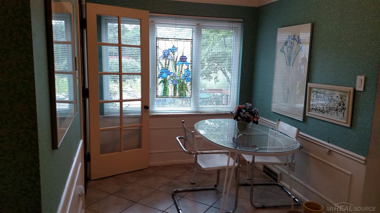 1025 Bishop Road Grosse Pointe, MI 48230 - Photo 9 of 22 31260252-8.JPG