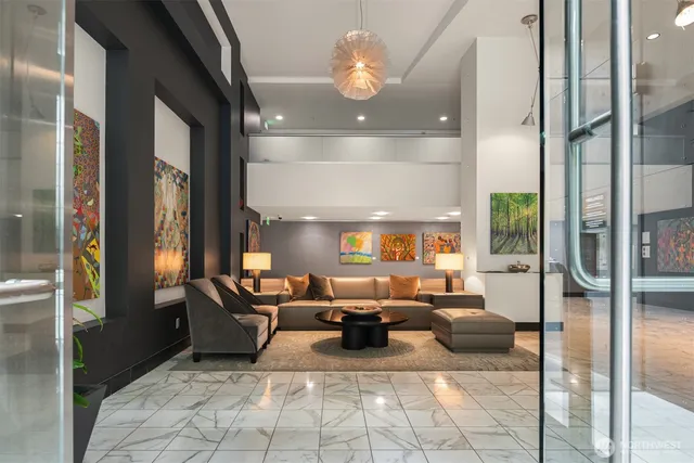 $369,000 | 2911 2nd Avenue, Unit 310, Seattle, WA 98121