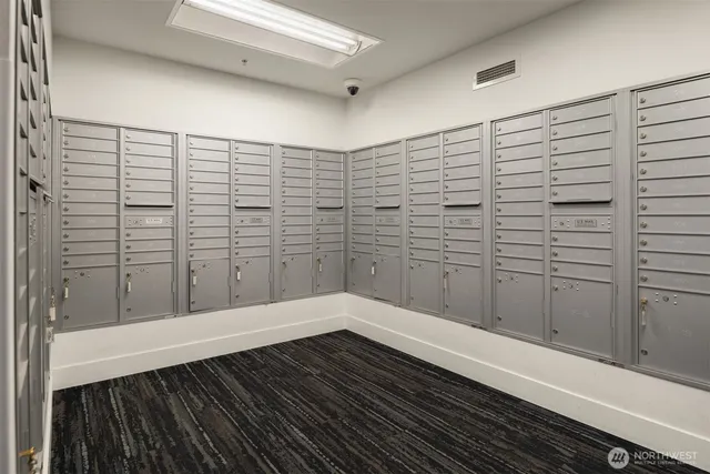 $369,000 | 2911 2nd Avenue, Unit 310, Seattle, WA 98121