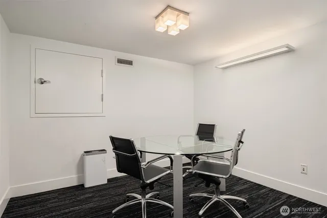 $369,000 | 2911 2nd Avenue, Unit 310, Seattle, WA 98121