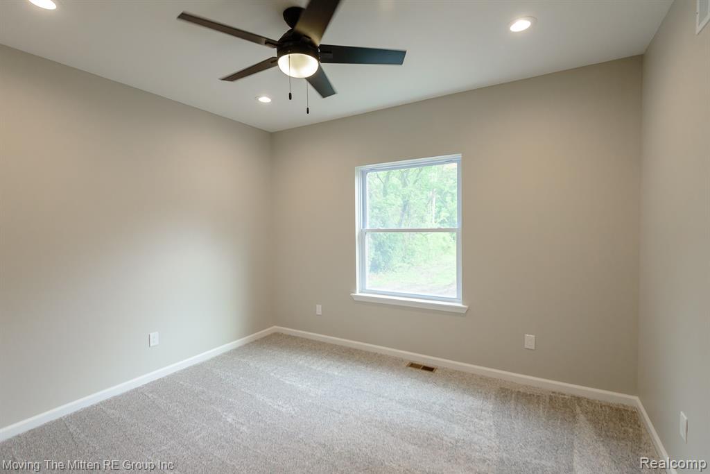 43796 Willow Road Belleville, MI 48111 - Photo 17 of 49 Gallery Image 17