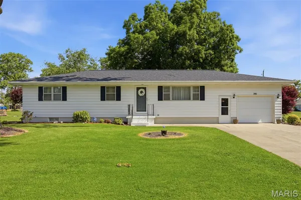 $189,500 | 391 Wilson Street, Beckemeyer, IL 62219