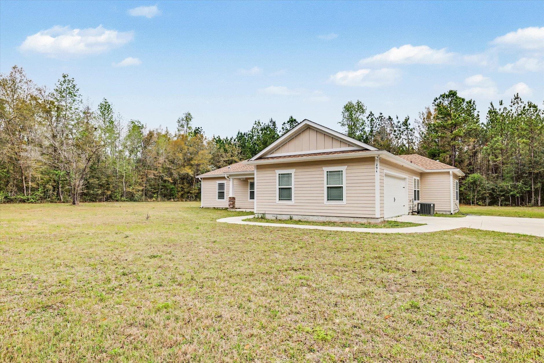 294 Elm Ridge Loop Crawfordville, FL 32327 - Photo 5 of 49 Gallery Image 5