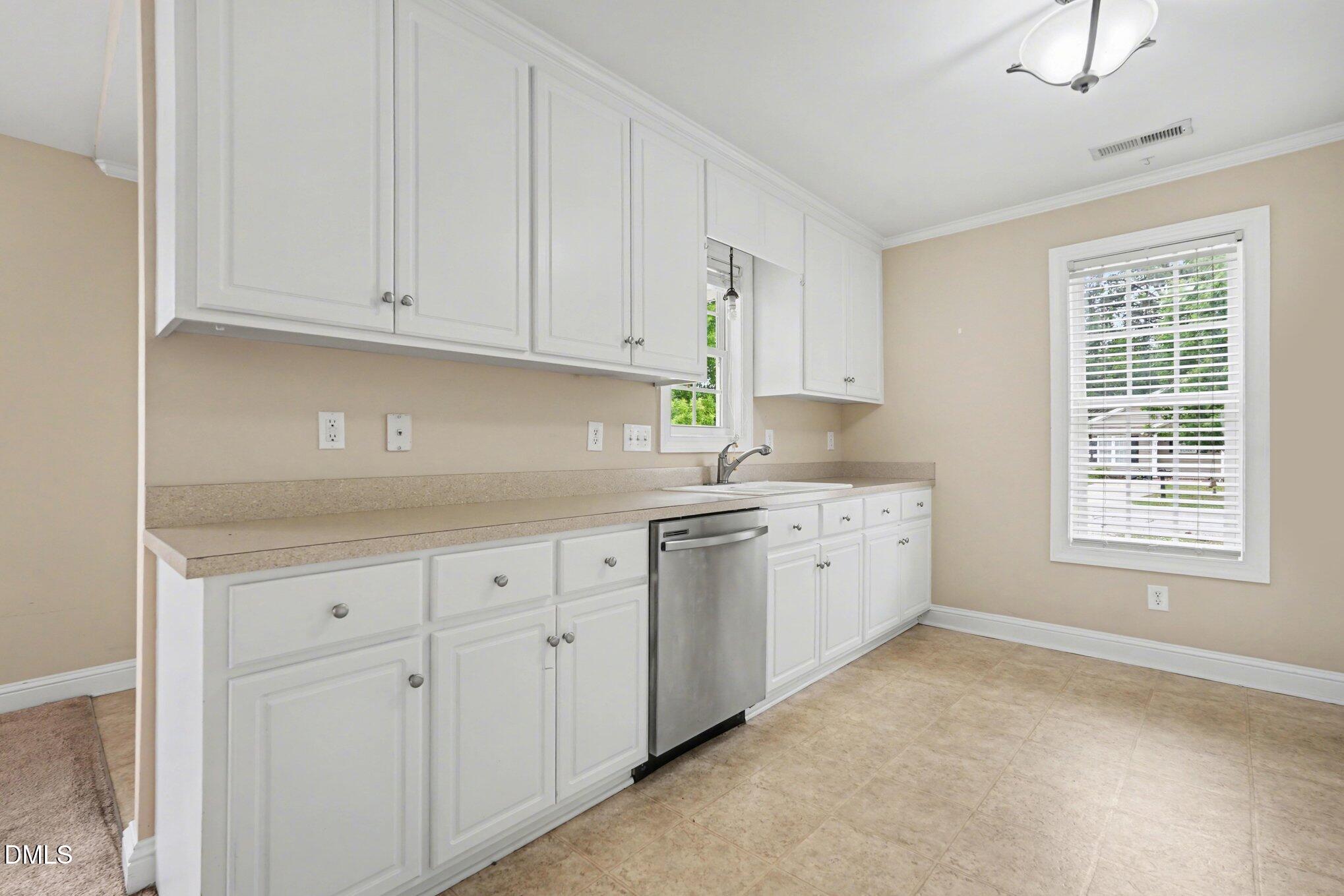 4116 Huntsmoor Lane Wilson, NC 27896 - Photo 13 of 37 011_file_8915