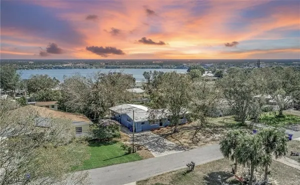 a view of a outdoor space with mountain view