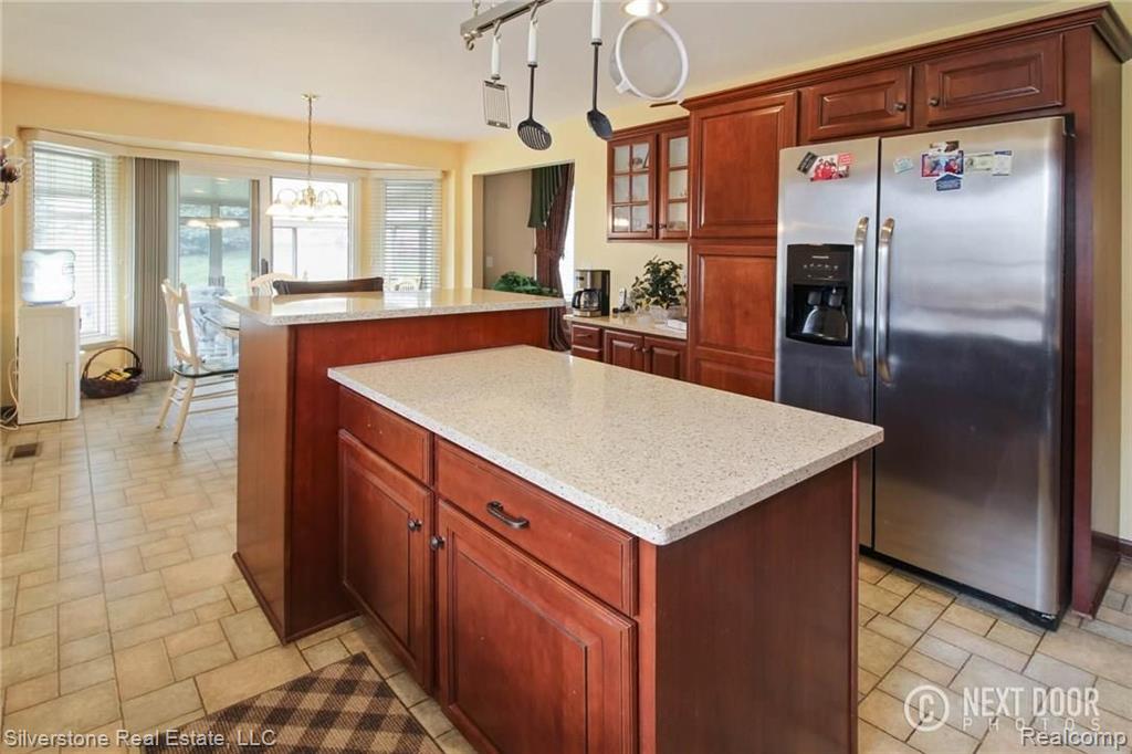 3327 Paddington Court Rochester Hills, MI 48309 - Photo 14 of 41