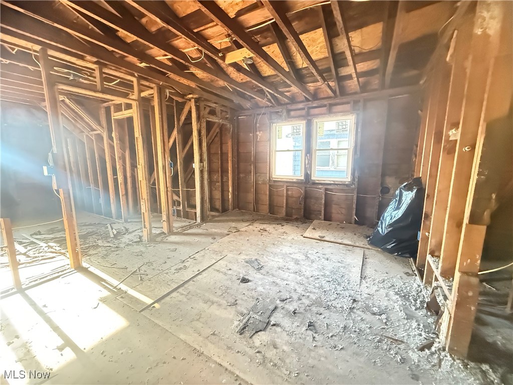 1677 Cliffview Road Cleveland, OH 44112 - Photo 22 of 33 View of miscellaneous room