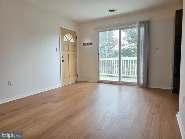 $1,375 | 615 Wallerson Road, Unit B, Catonsville, MD 21228