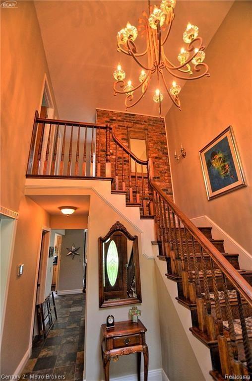 11050 Denton Hill Road Fenton, MI 48430 - Photo 3 of 38 GetMedia (2).jpg