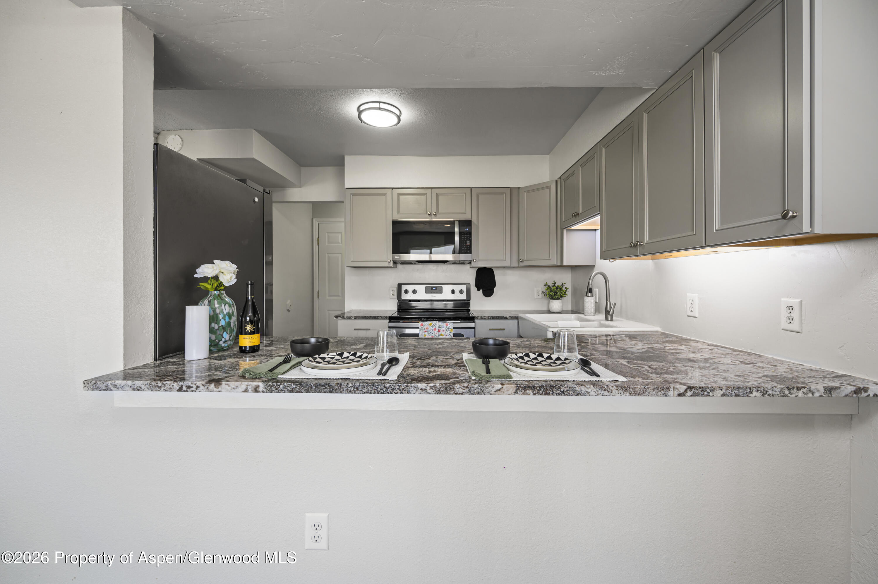 2019 Acacia Avenue Rifle, CO 81650 - Photo 6 of 27 DSC_8692