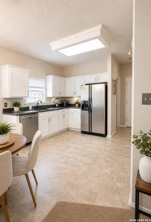 $2,200 | 13619 Sonora Bluff, Helotes, TX 78023