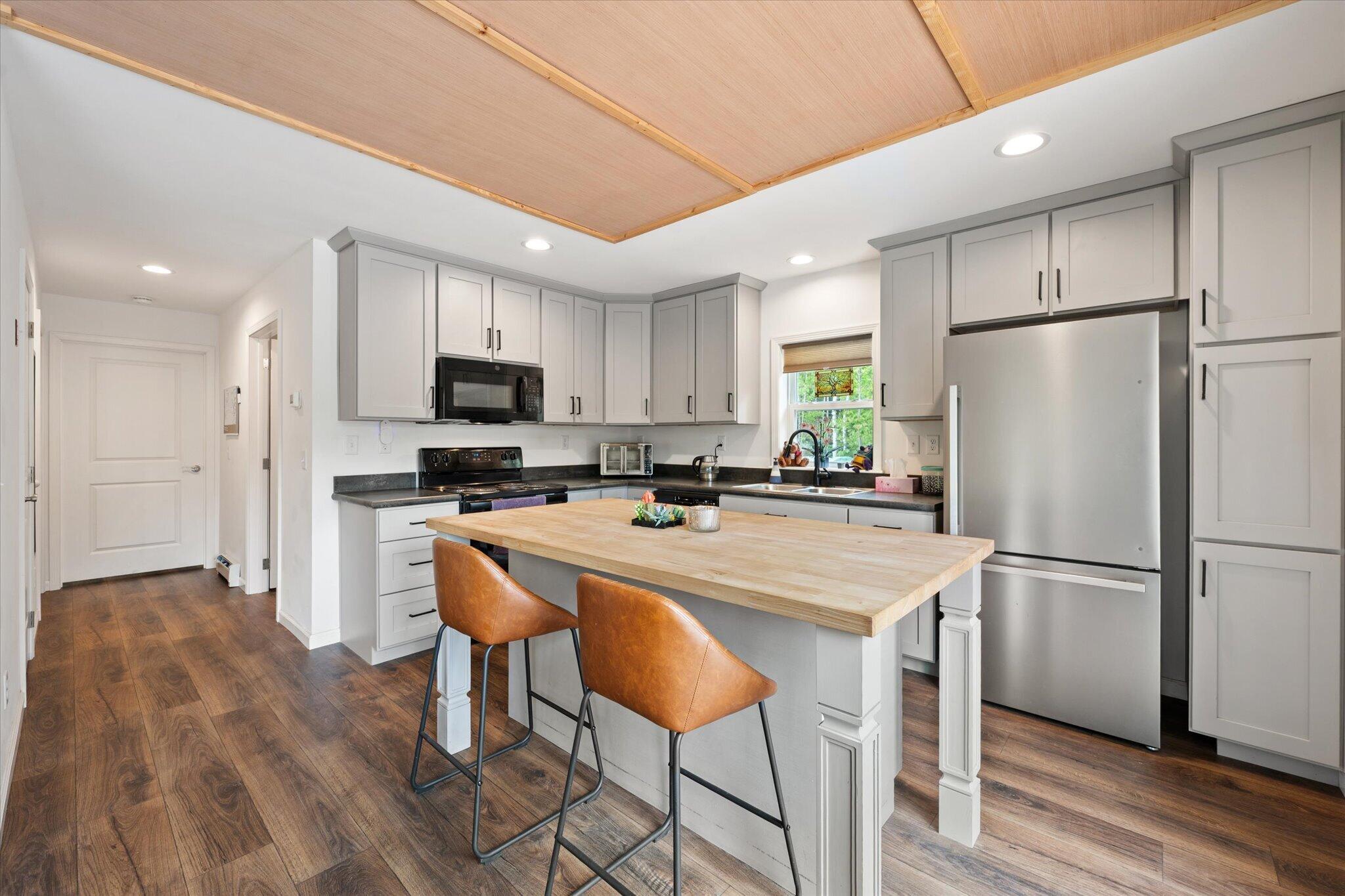89 Wickett Farm Road Bucksport, ME 04416 - Photo 4 of 44 04-Kitchen