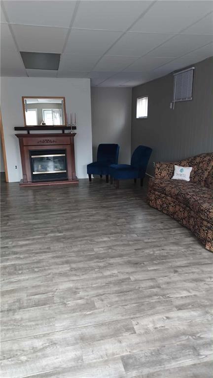 105 19th Street Pittsburgh, PA 15215 - Photo 28 of 40 a living room with furniture