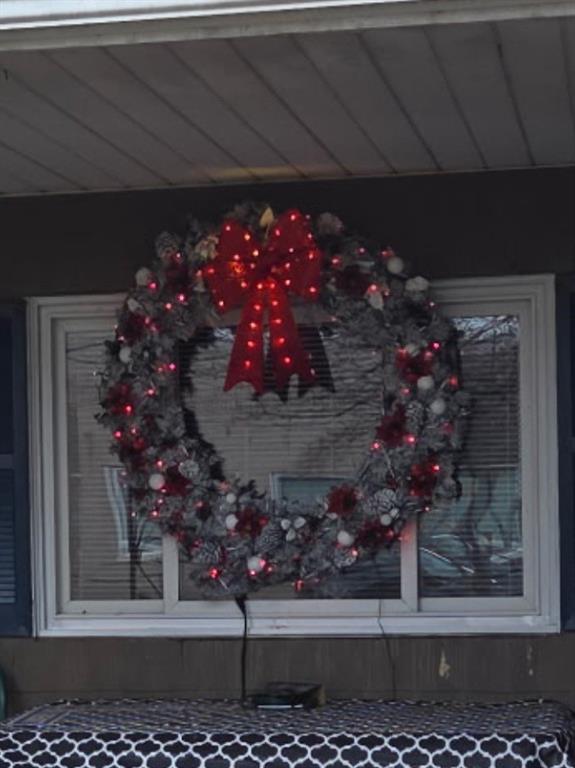 105 19th Street Pittsburgh, PA 15215 - Photo 37 of 40 a room with a fireplace