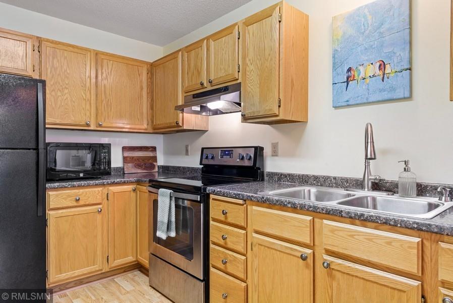4060 Beaver Dam Road Eagan, MN 55122 - Photo 10 of 20