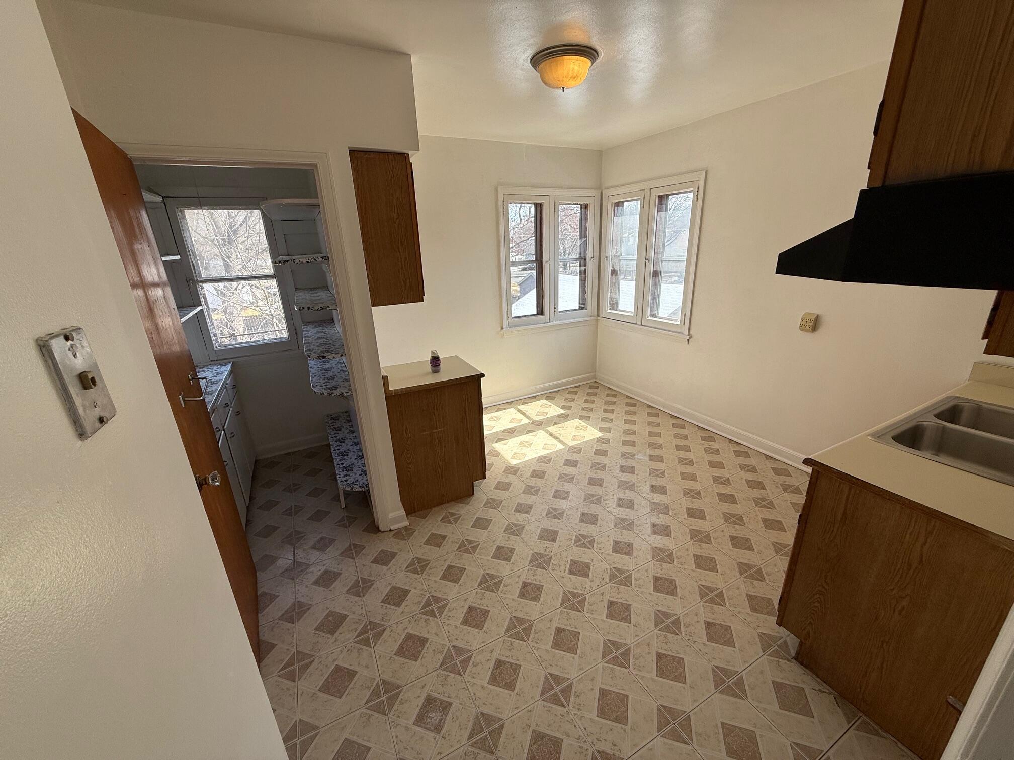 5010 North 49th Street Milwaukee, WI 53218 - Photo 13 of 24 Upper Level Kitchen