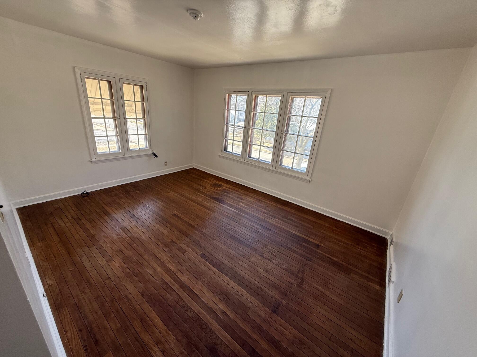 5010 North 49th Street Milwaukee, WI 53218 - Photo 20 of 24 IMG_8196