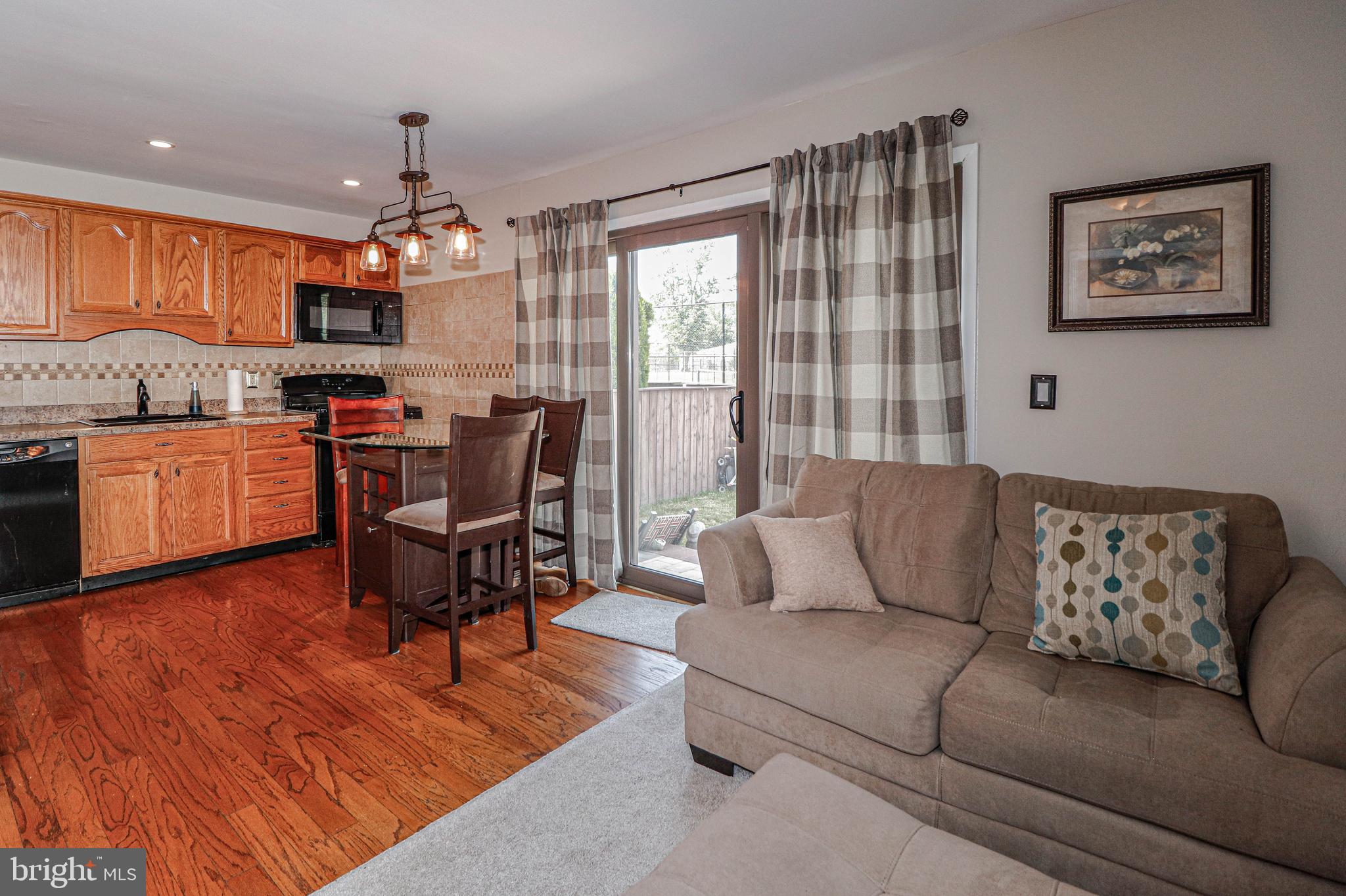 574 Fairfield Road Hightstown, NJ 08520 - Photo 12 of 31