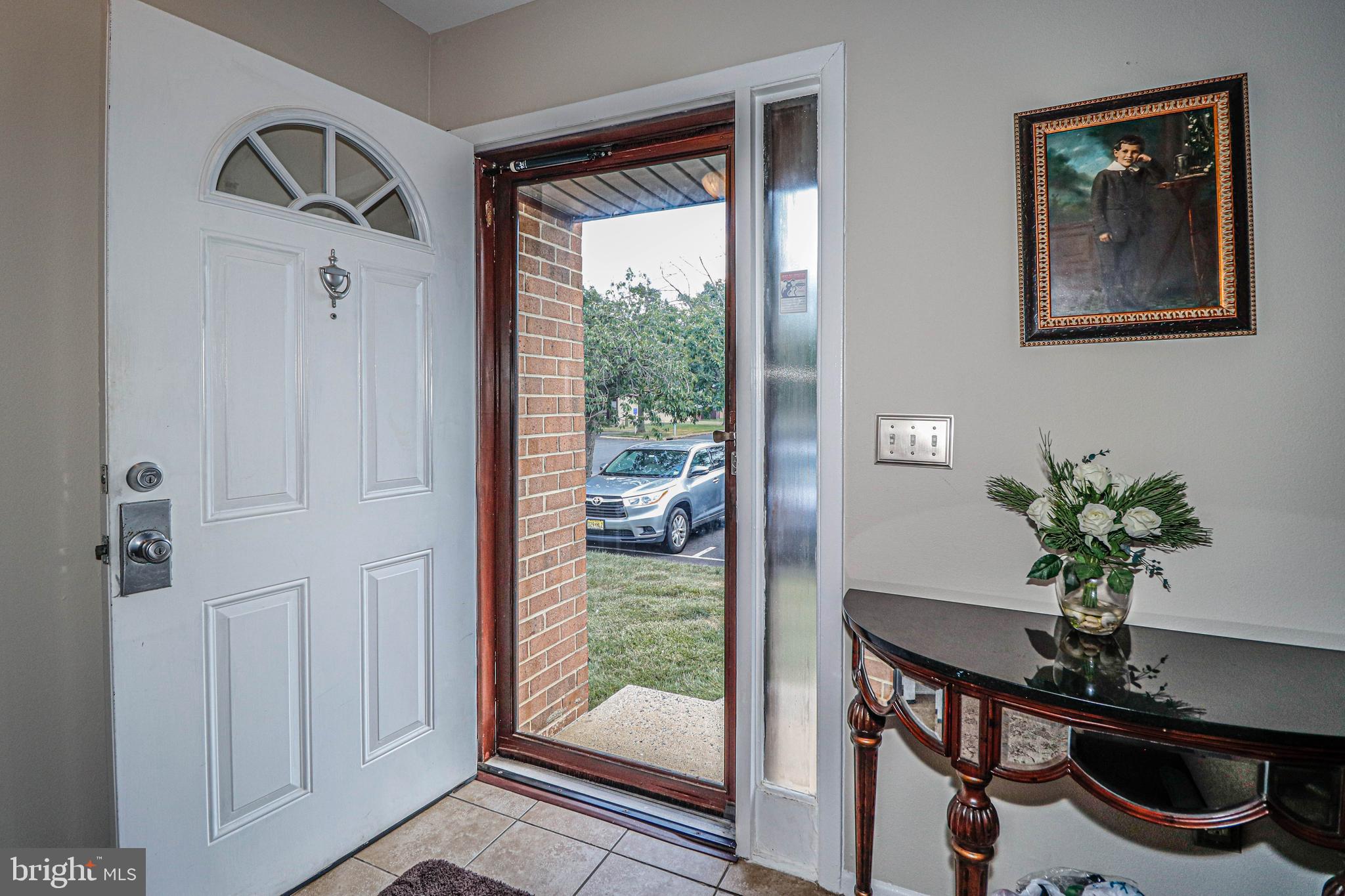 574 Fairfield Road Hightstown, NJ 08520 - Photo 4 of 31