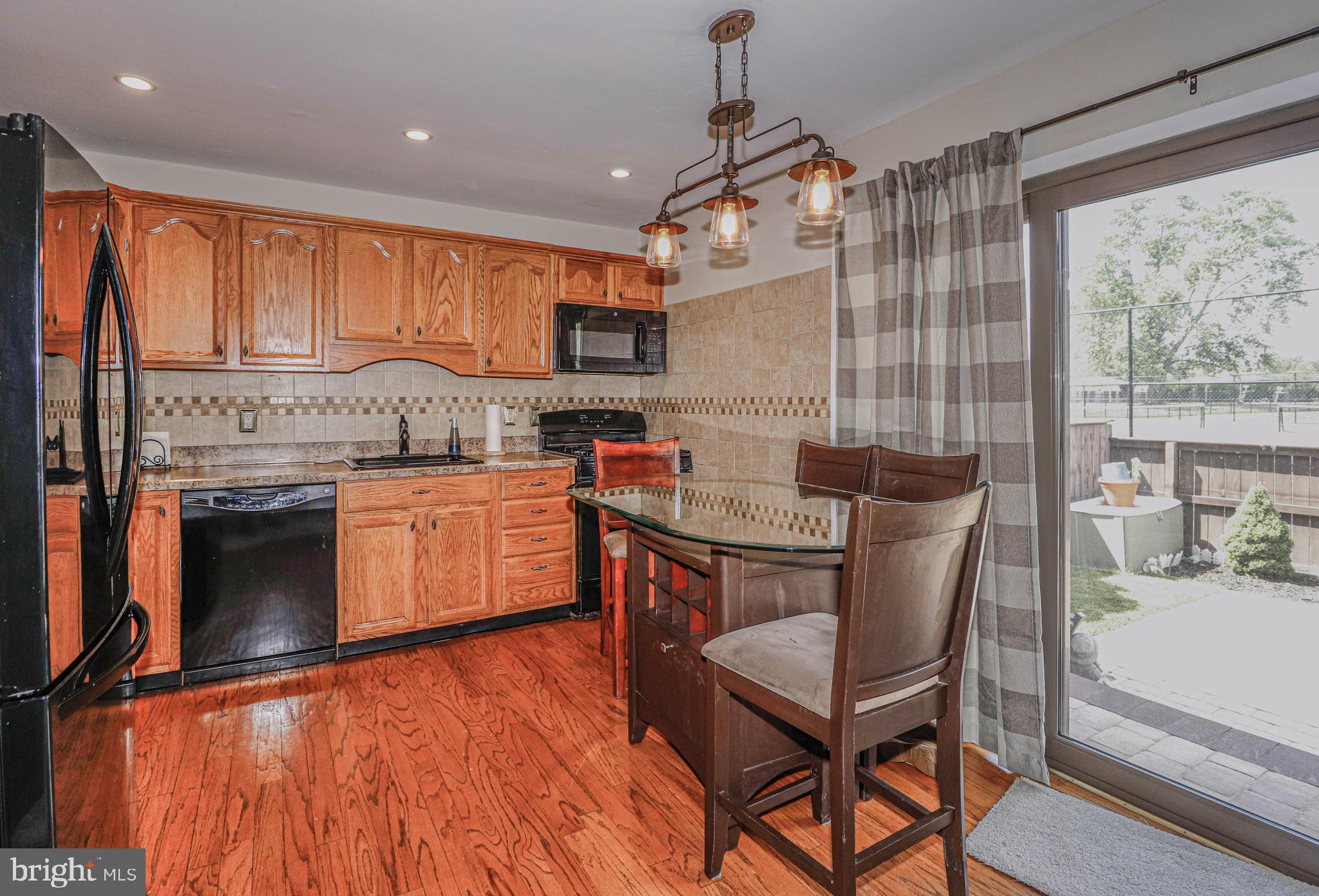 574 Fairfield Road Hightstown, NJ 08520 - Photo 9 of 31