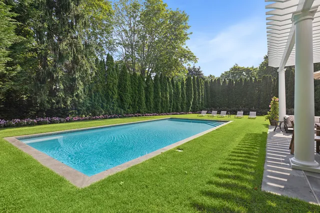 $4,499,000 | 727 Hill Street, Southampton, NY 11968