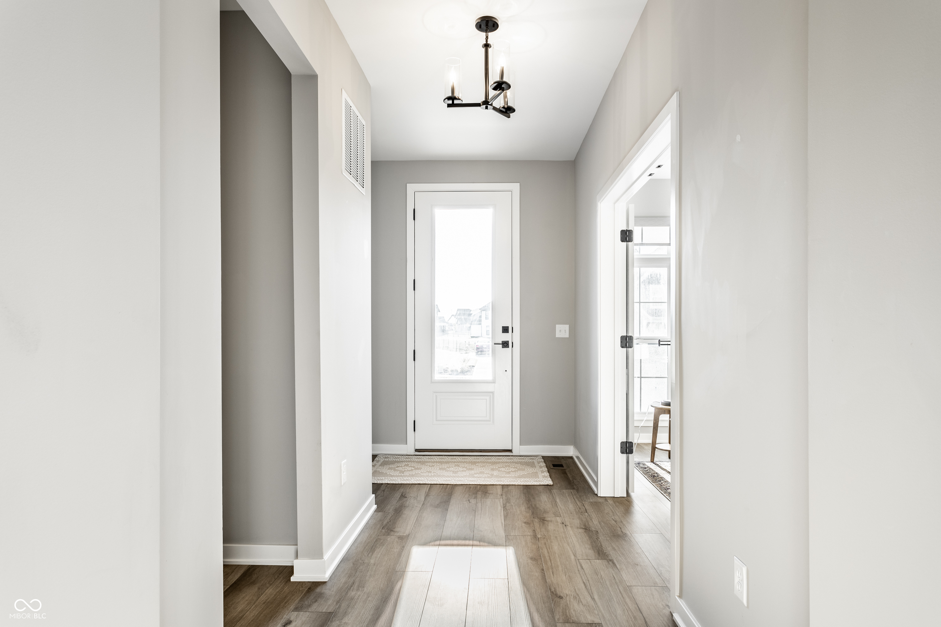 11824 Sage Crk Bend Fishers, IN 46040 - Photo 4 of 54