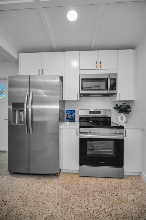 6216 Central Avenue New Port Richey, FL 34653 - Photo 14 of 78 Kitchen