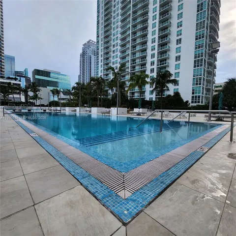 $3,000 | 950 Brickell Bay Drive, Unit 4108, Miami, FL 33131