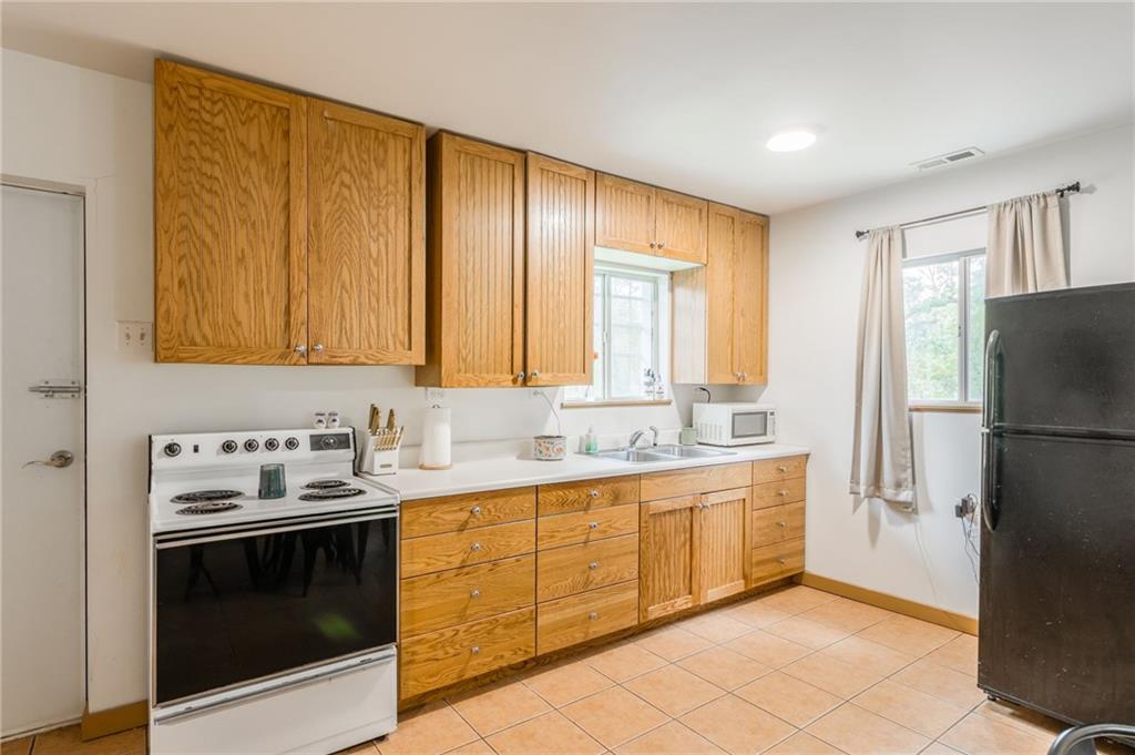 471 Southeast 1131st Road Clinton, MO 64735 - Photo 11 of 37