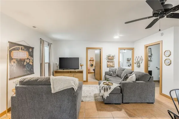 $440,000 | 471 Southeast 1131st Road, Clinton, MO 64735