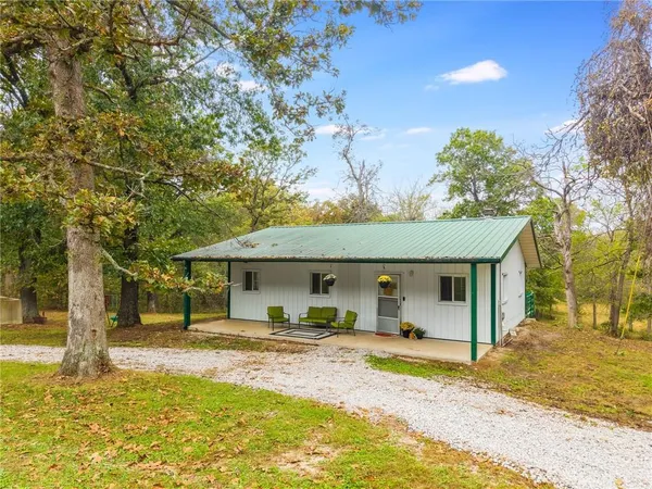 $440,000 | 471 Southeast 1131st Road, Clinton, MO 64735