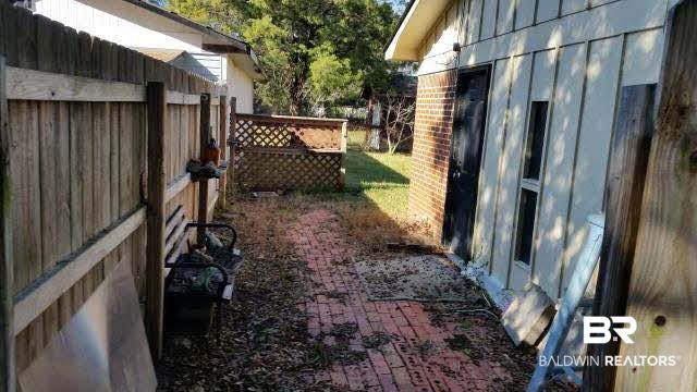 553 Hopi Street Chickasaw, AL 36611 - Photo 10 of 12