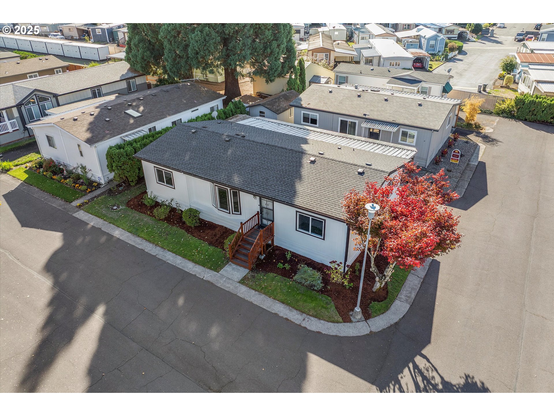 835 Southeast 1st Avenue, Unit 17 Canby, OR 97013 - Photo 28 of 33 a aerial view of a house with a yard