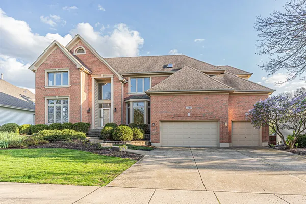 $1,150,000 | 1340 Dunrobin Road, Naperville, IL 60540