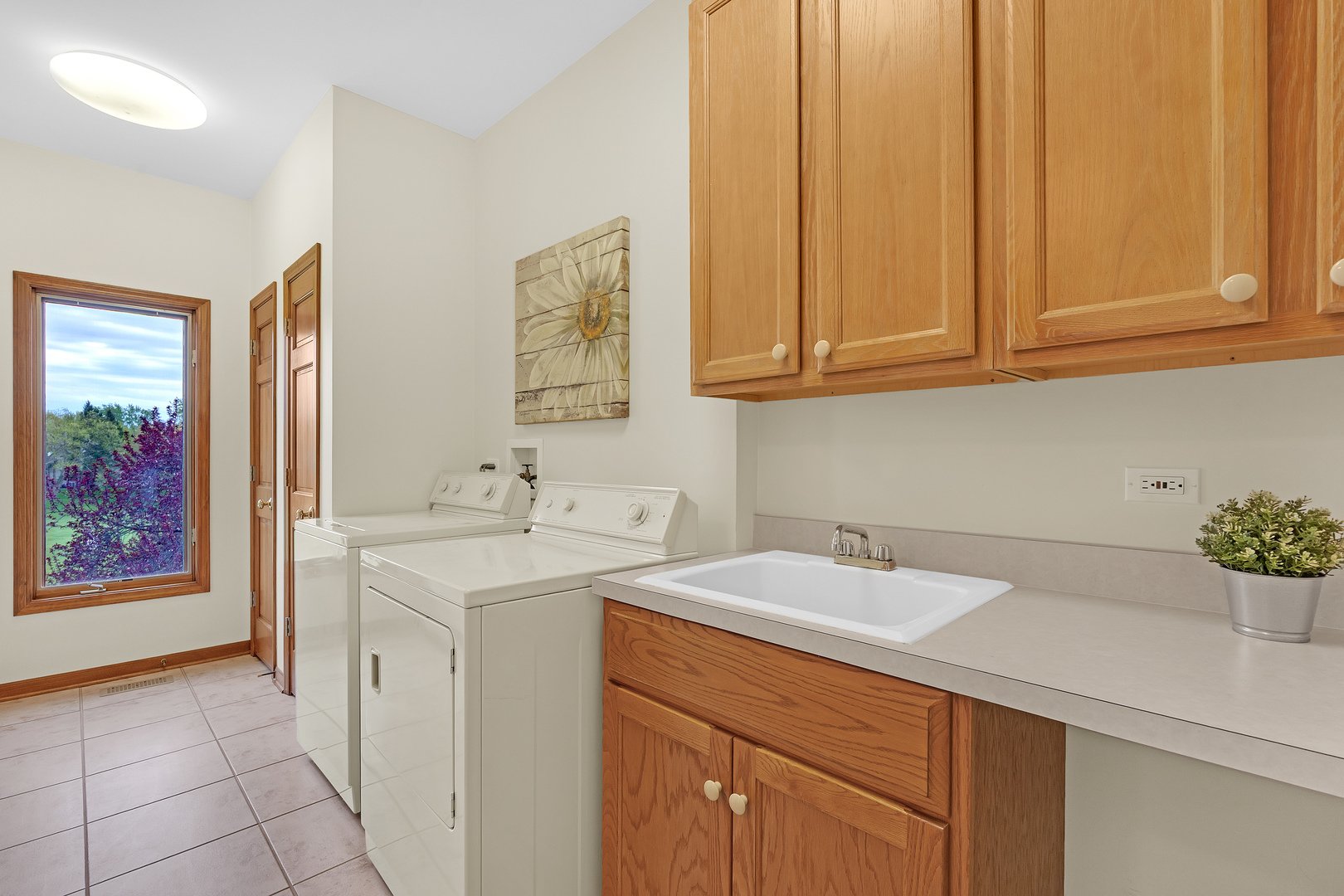 1340 Dunrobin Road Naperville, IL 60540 - Photo 20 of 46 Gallery Image 20