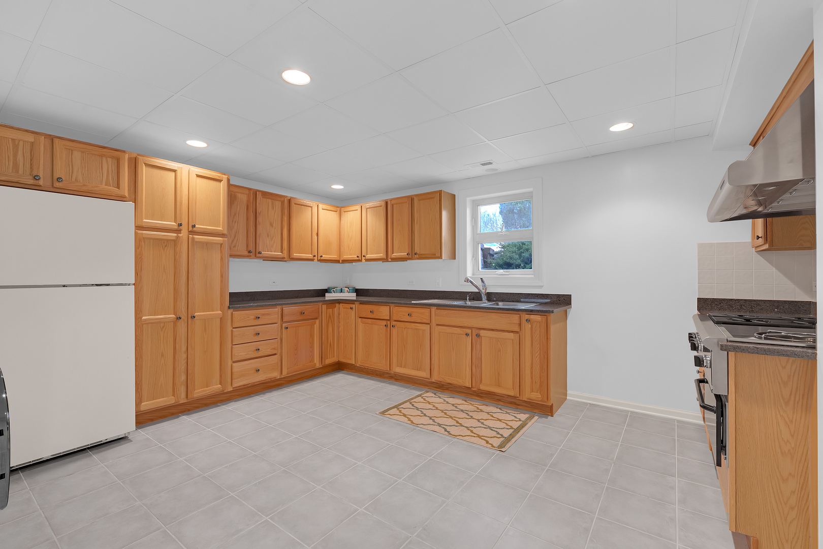 1340 Dunrobin Road Naperville, IL 60540 - Photo 34 of 46 Gallery Image 34