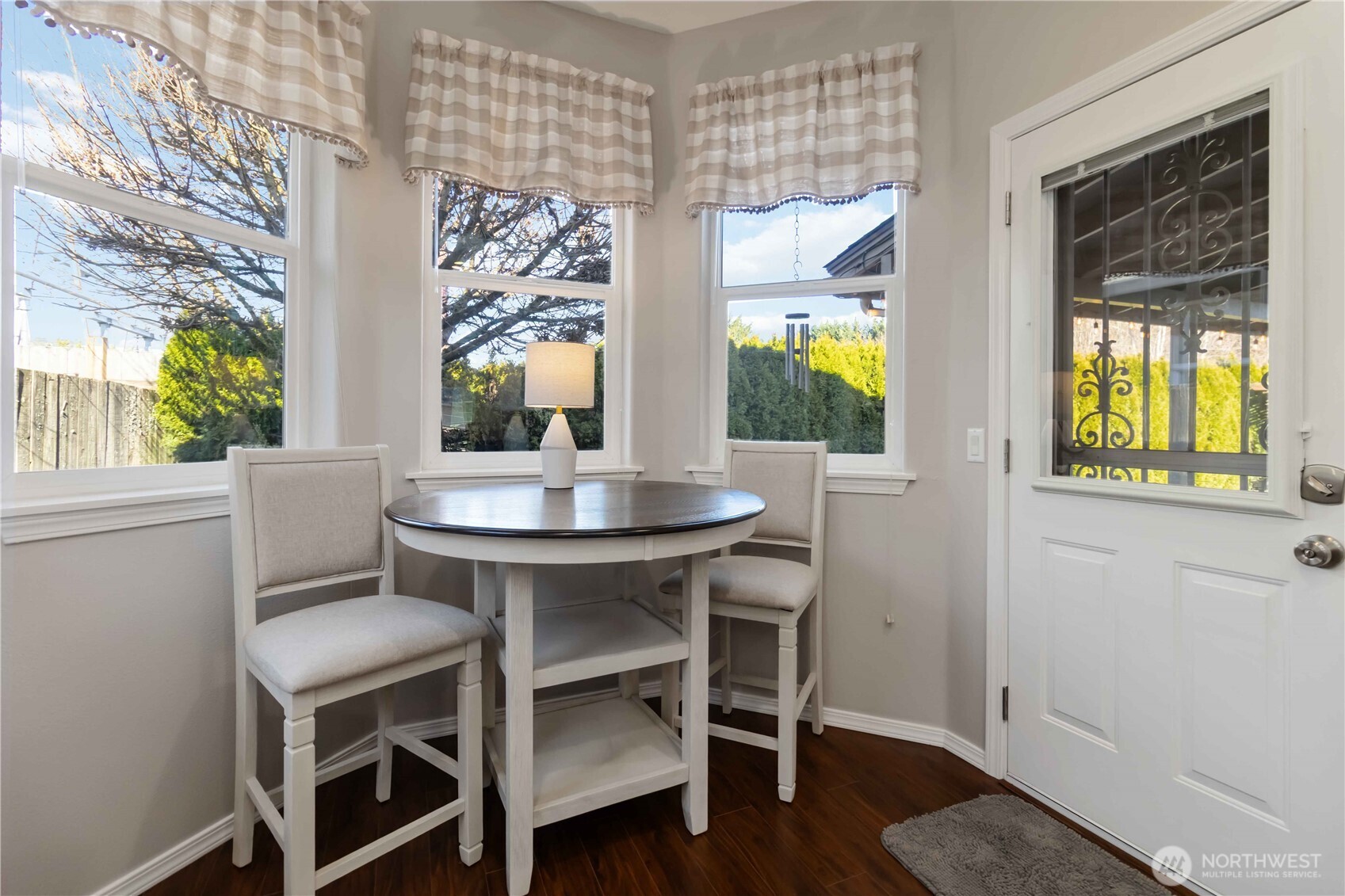 5558 Solo Point Drive Longview, WA 98632 - Photo 18 of 40 a view of a dining room with furniture and window