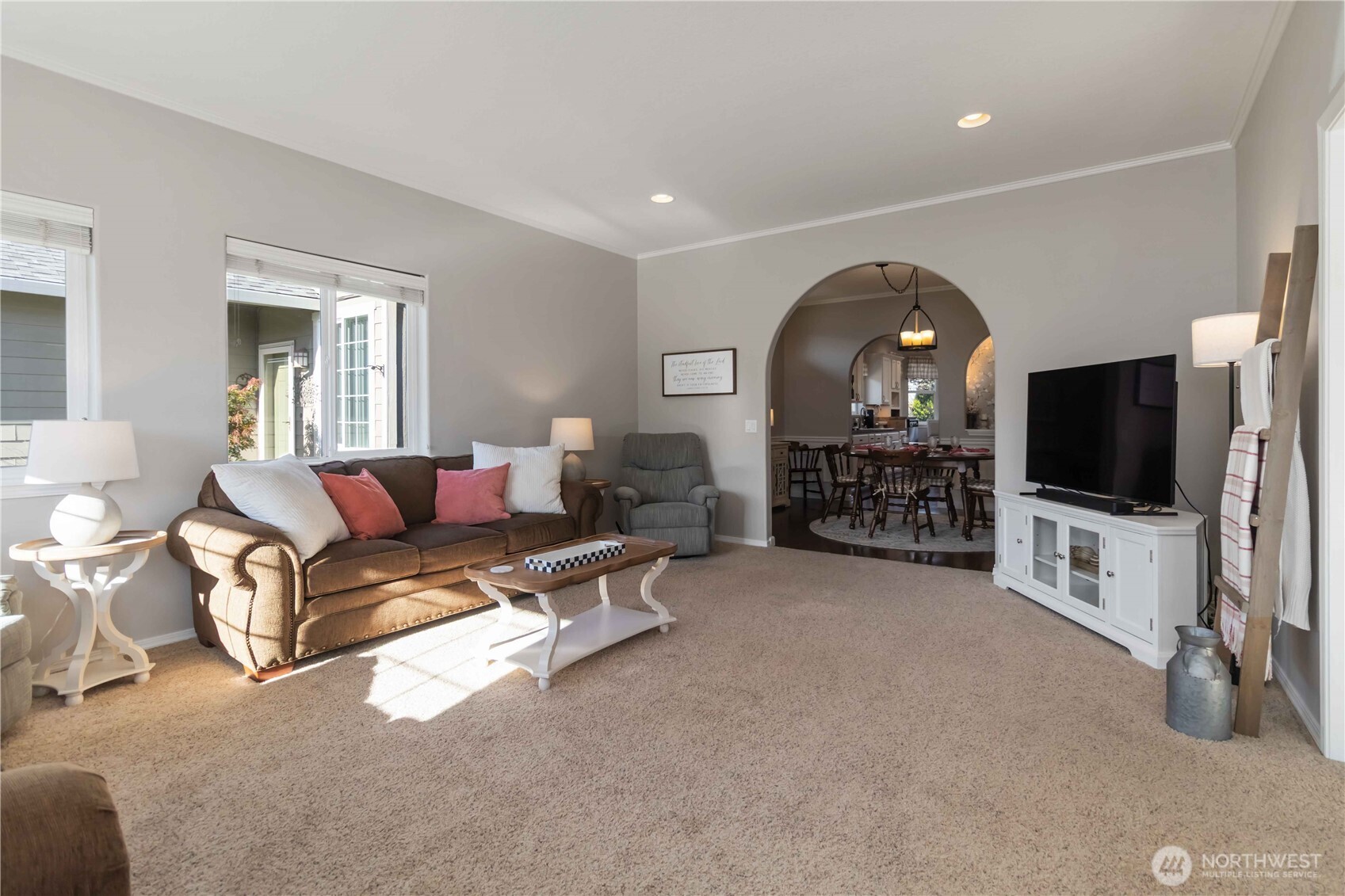 5558 Solo Point Drive Longview, WA 98632 - Photo 7 of 40 a living room with furniture and a flat screen tv