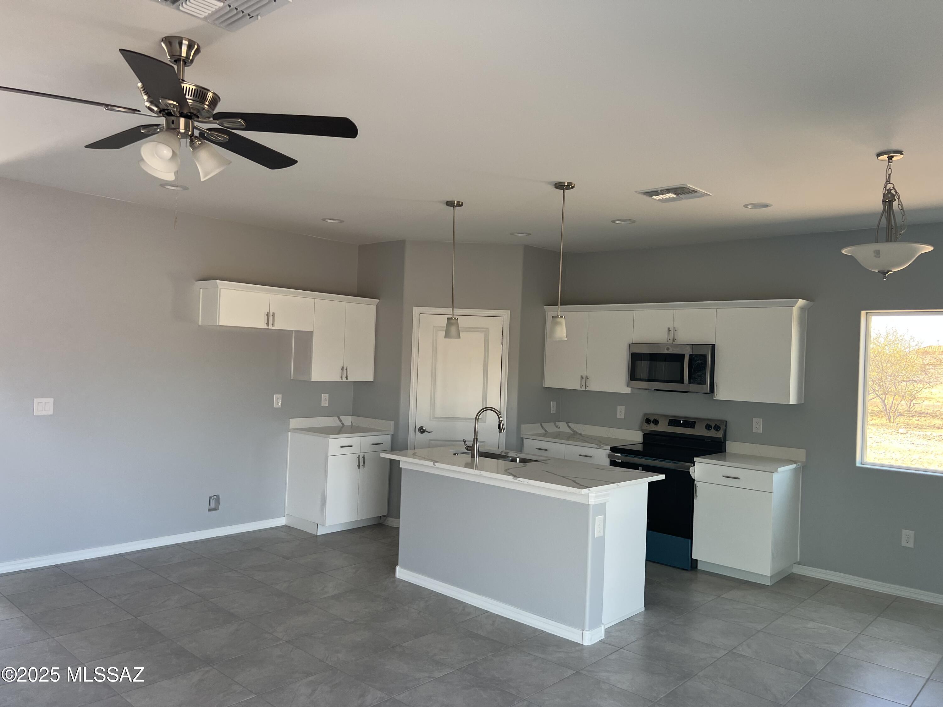 1852 Calle Las Cruces Rio Rico, AZ 85648 - Photo 7 of 29