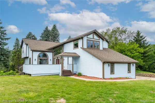 $4,400 | 1083 North Livernois Road, Rochester, MI 48306