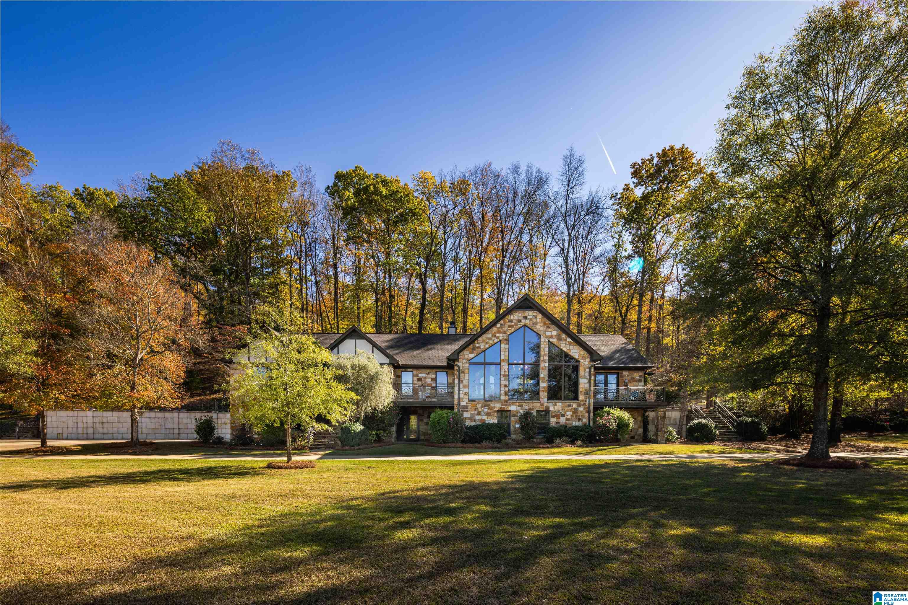405 Indian Trail Road Pelham, AL 35124 - Photo 2 of 99