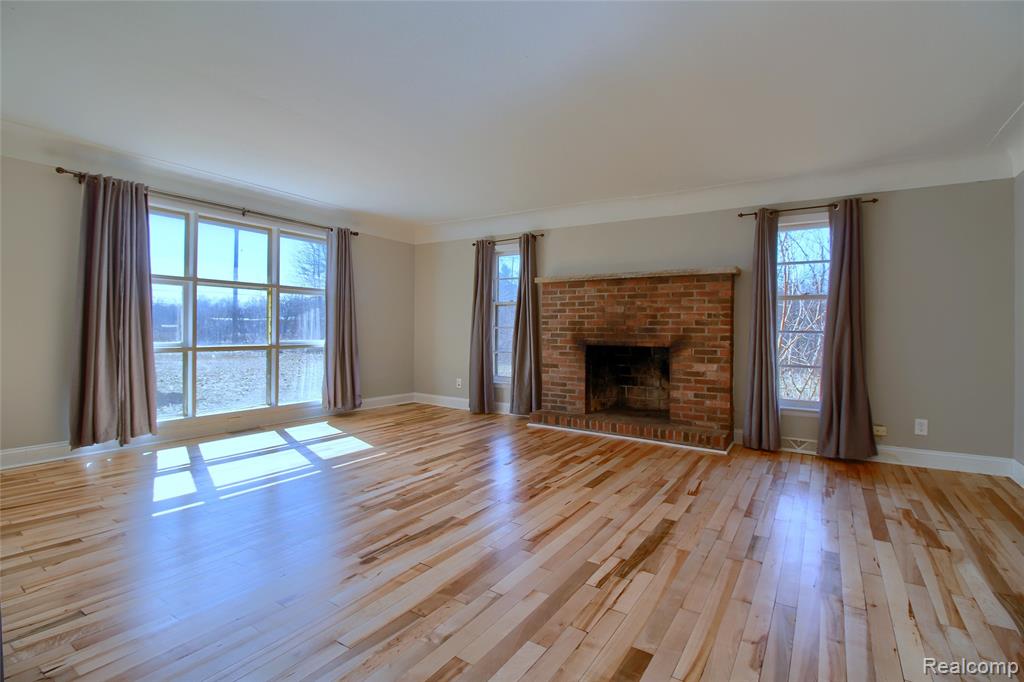 30620 Pennsylvania Road Romulus, MI 48174 - Photo 6 of 48