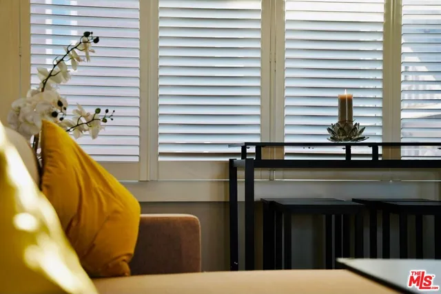 $2,950,000 | 12 East 27th Avenue, Venice, CA 90291