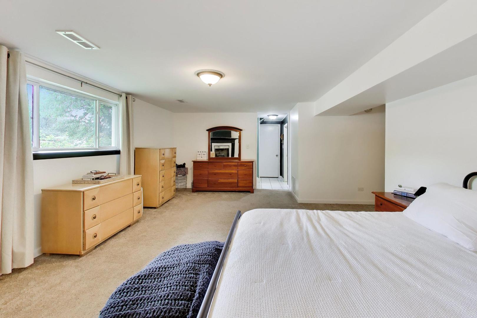 460 North Ridgemoor Avenue Mundelein, IL 60060 - Photo 23 of 41
